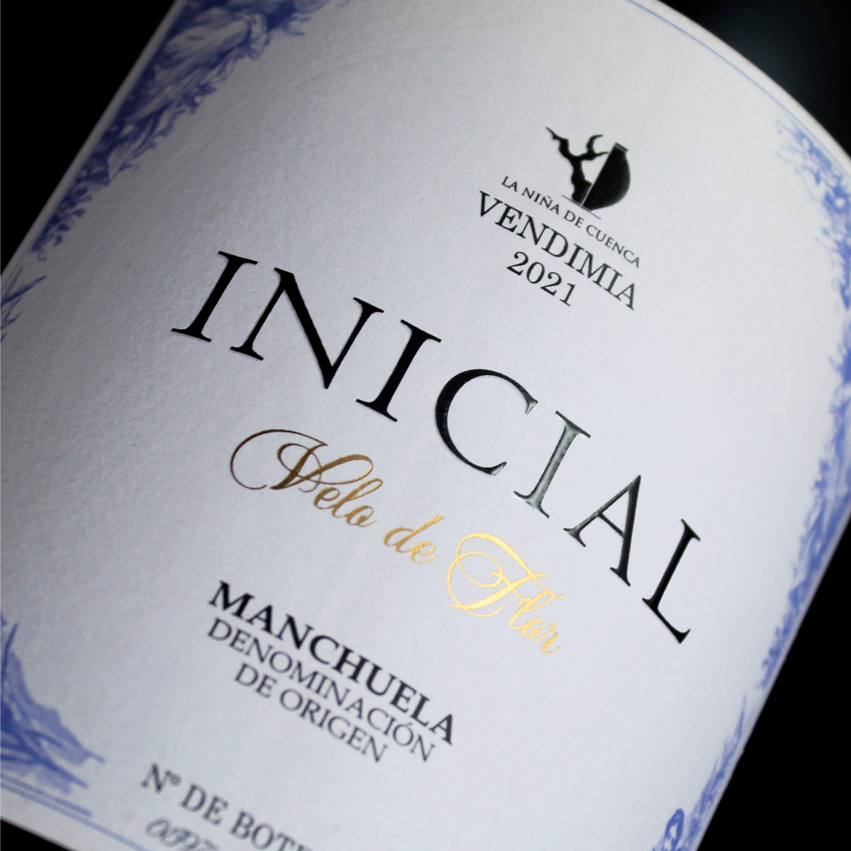 Diseño de etiqueta de vino Inicial- Denominación de Origen Manchuela
